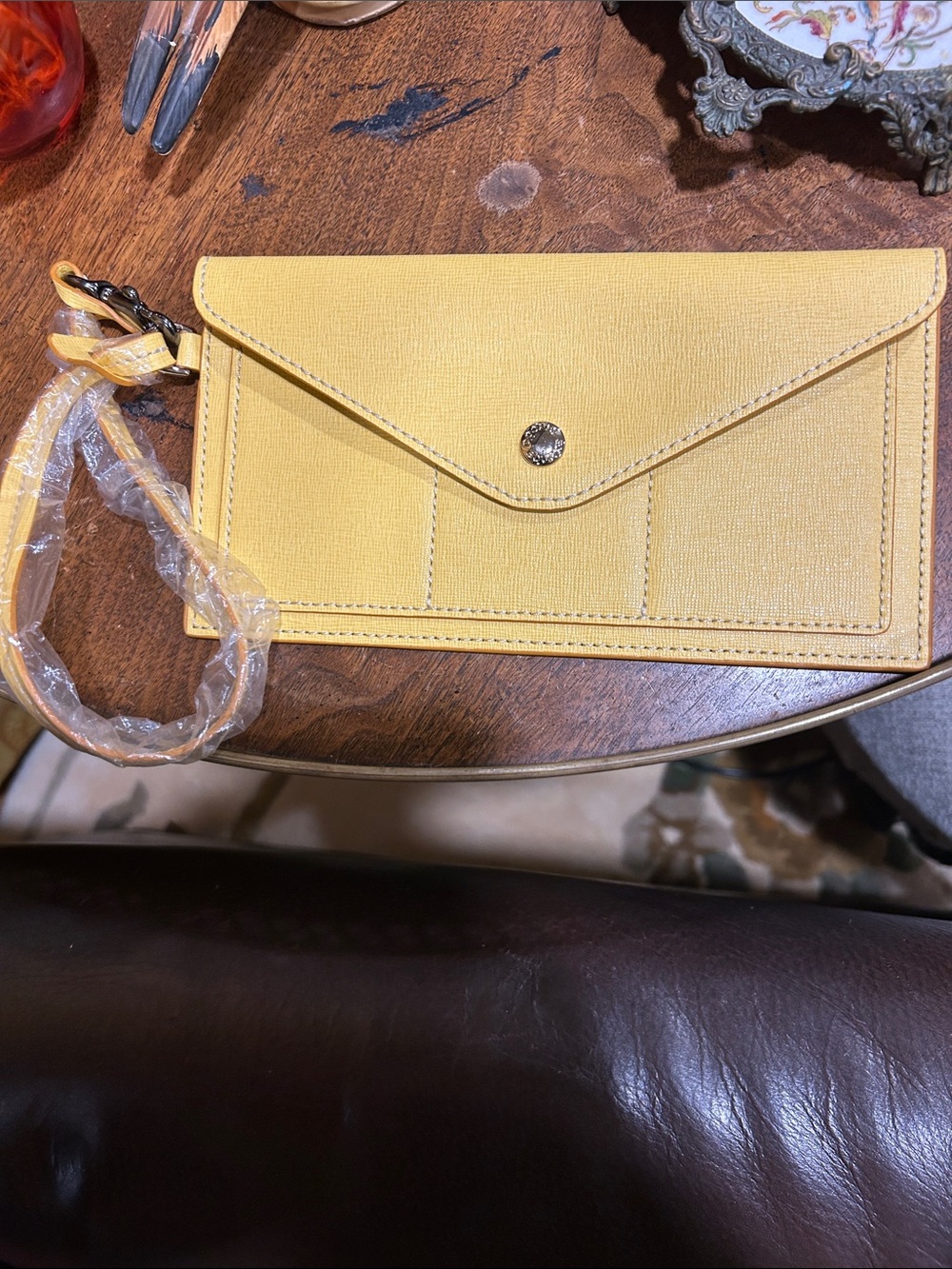 Dooney & Bourke wristlet envelope wallet